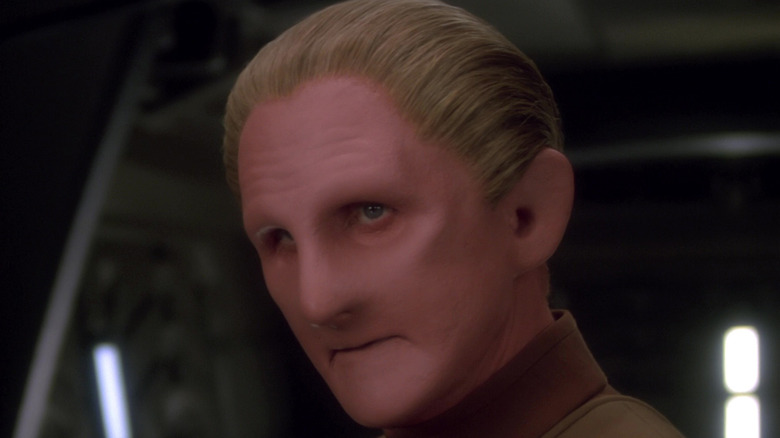 Odo looking