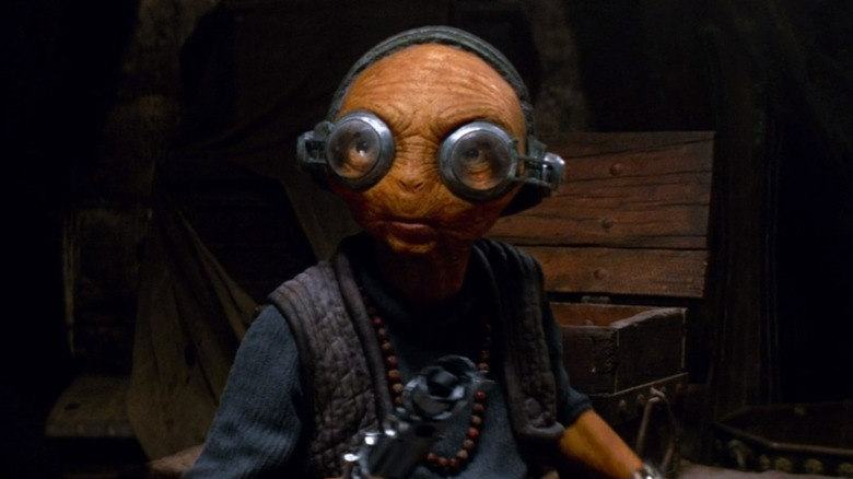 Maz Kanata stares