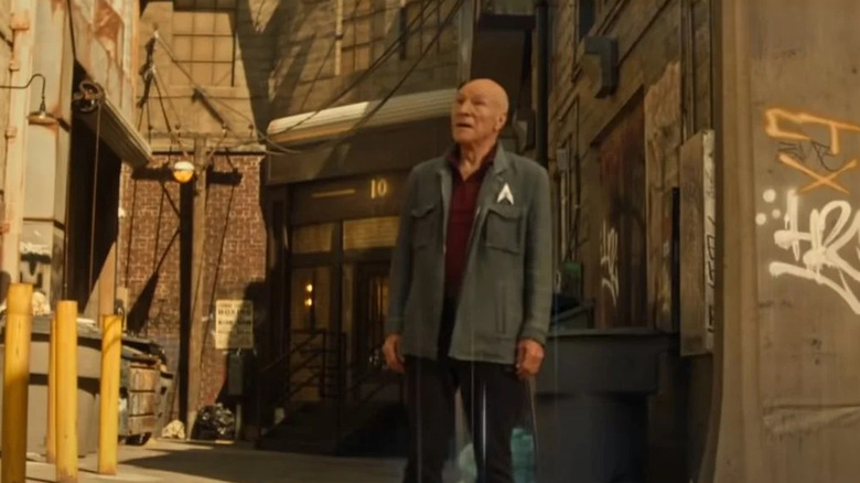 Picard arrives on Forward Ave