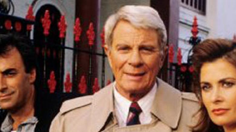 Peter Graves standing with other M:I agents