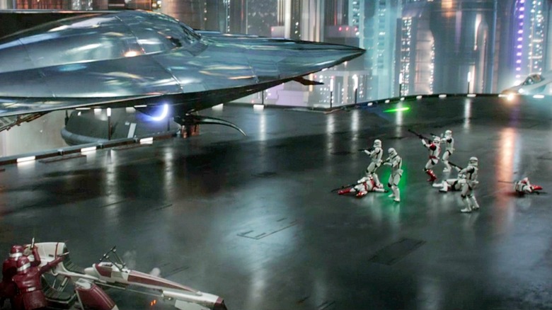 Naboo guards battle clone troopers