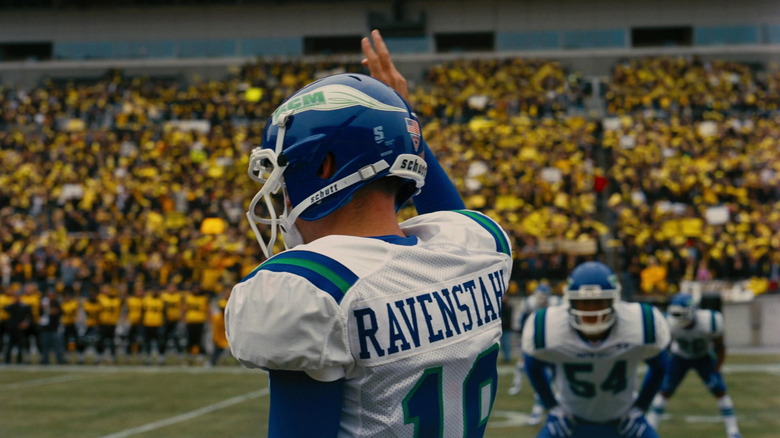 Football player with "Ravenstahl" on his jersey