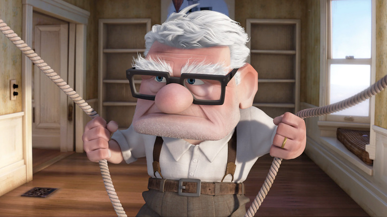 Carl Fredricksen steers house