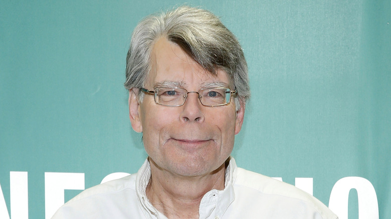 Stephen King gey hair glasses