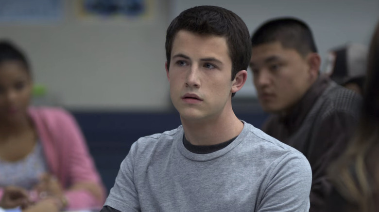 Clay Jensen sitting in class