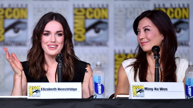 Elizabeth Henstridge and Ming-Na Wen speaking at SDCC