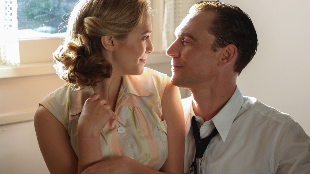 Elizabeth Olsen and Tom Hiddleston in I Saw the Light