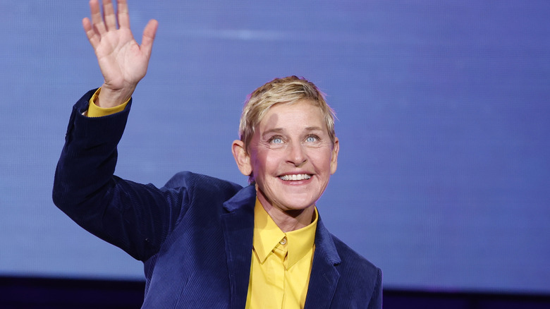 Ellen Degeneres waving