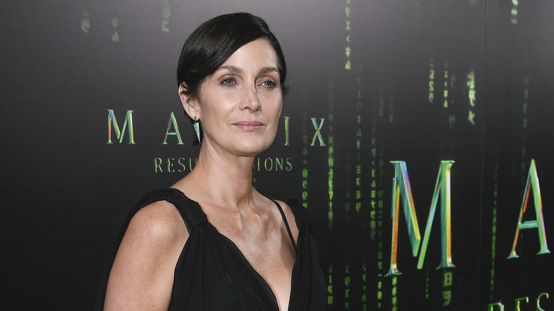 Carrie-Anne Moss at premiere