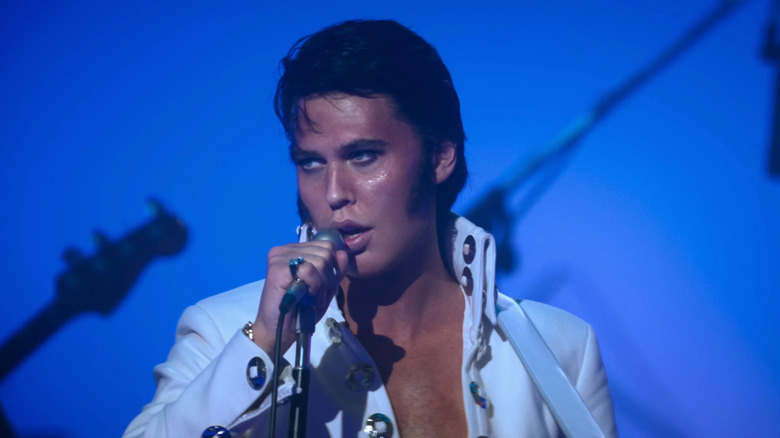 Austin Butler performing as Elvis