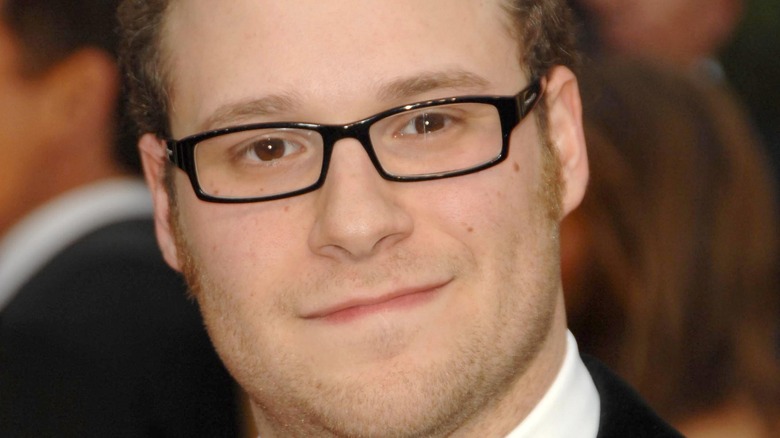 Seth Rogen poses for photo