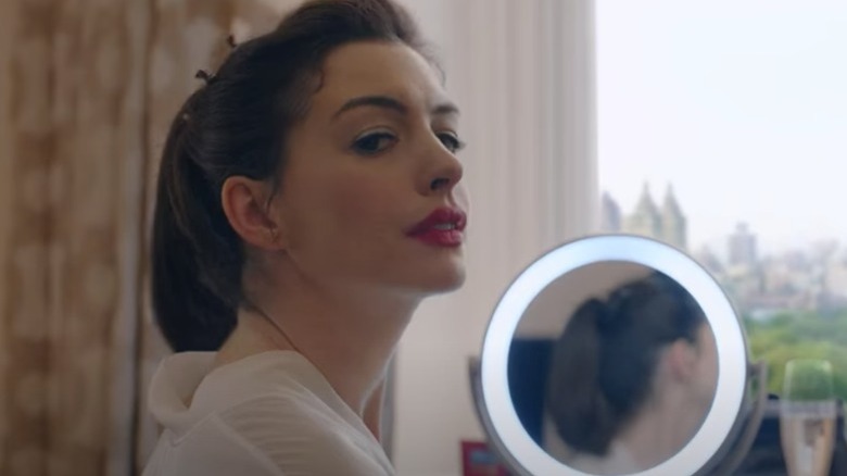 Anne Hathaway makeup mirror