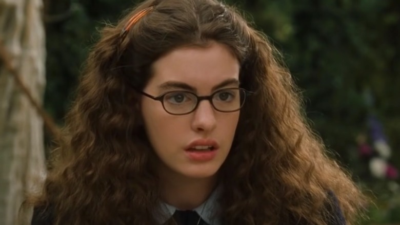 Anne Hathaway confused