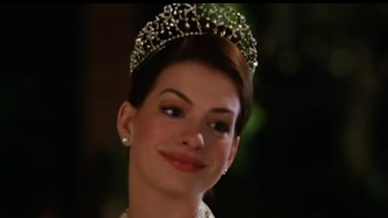 Anne Hathaway crown