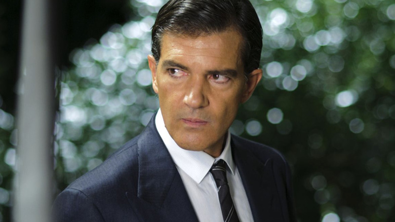 antonio banderas in expensive suit