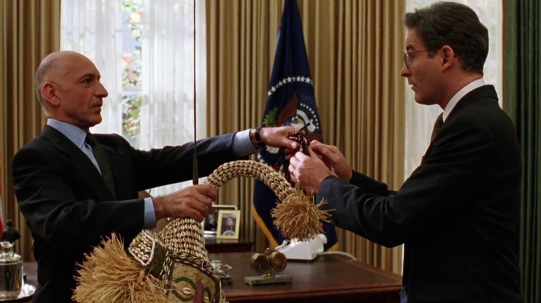 Ben Kingsley and Kevin Kline in the Oval Office