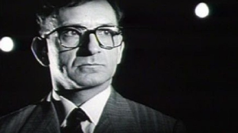 Ben Kingsley in glasses black and white