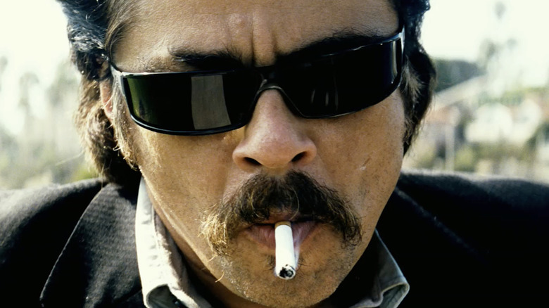 Benicio Del Toro in "Savages"