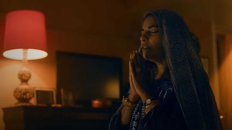 Priyanka Chopra praying