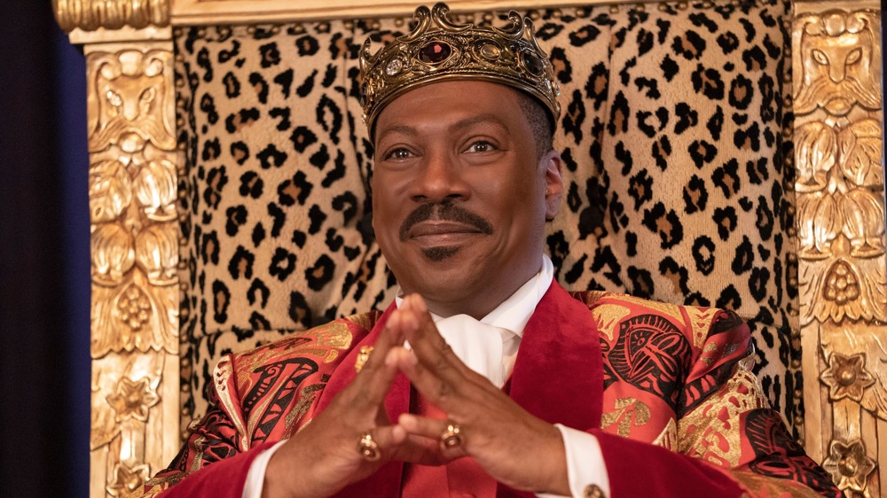 Eddie Murphy playing king