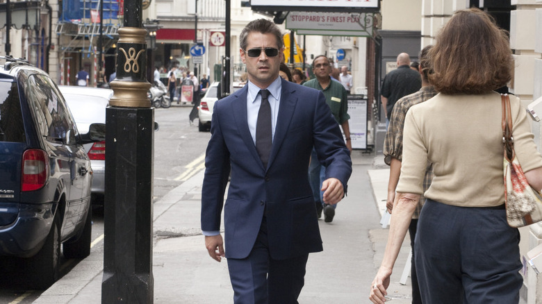 Colin Farrell walks London's streets in London Boulevard