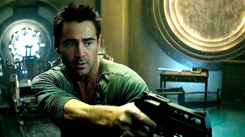 Colin Farrell takes aim in Total Recall