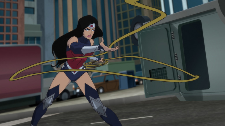 Wonder Woman swings lasso 