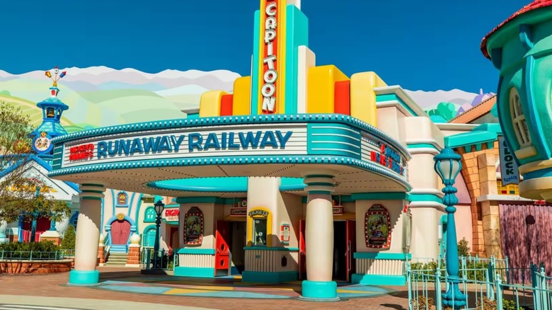 The exterior of Mickey & Minnie's Runaway Railway