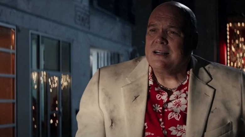 Kingpin wearing white suit jacket and Hawaiian shirt Hawkeye