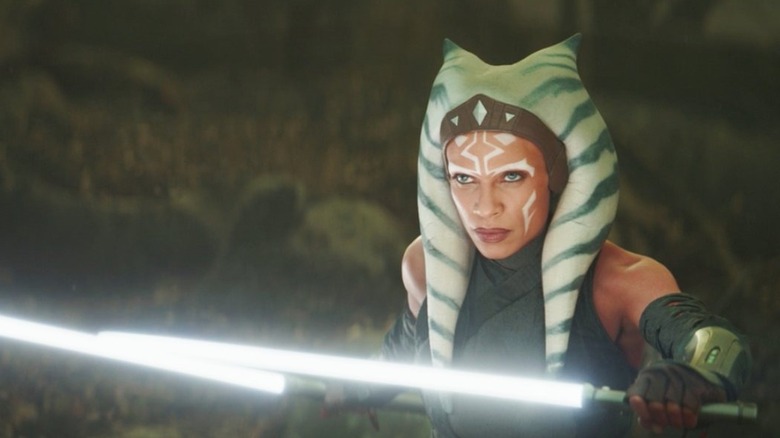 Ashoka weilds lightsabers