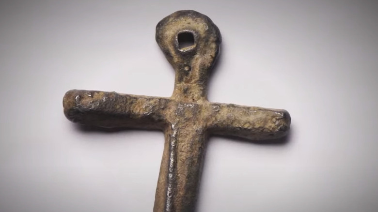 Lead cross found in Smith's Cove