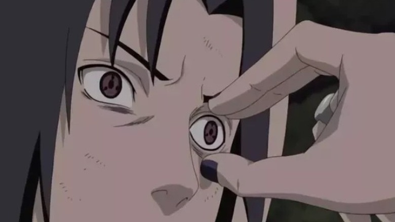 Itachi taking Sasuke's eyes