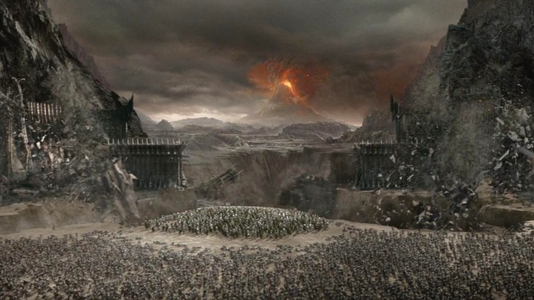 Armies with Mount Doom behind