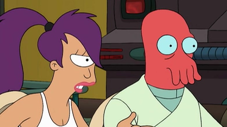 Leela and Zoidberg talking 