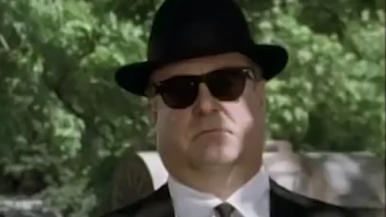 John Goodman with hat and sunglasses