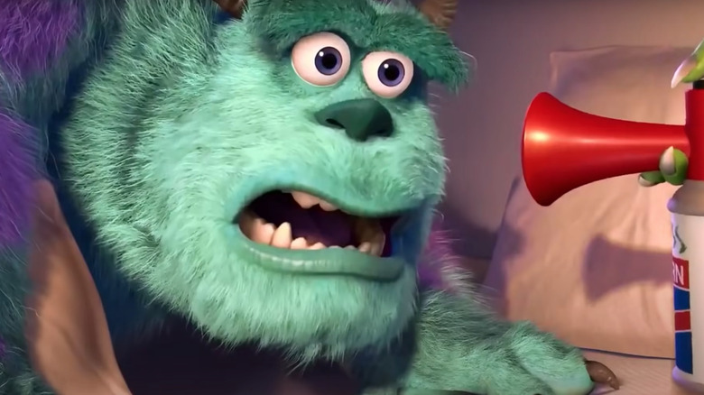 Sully surprised by airhorn