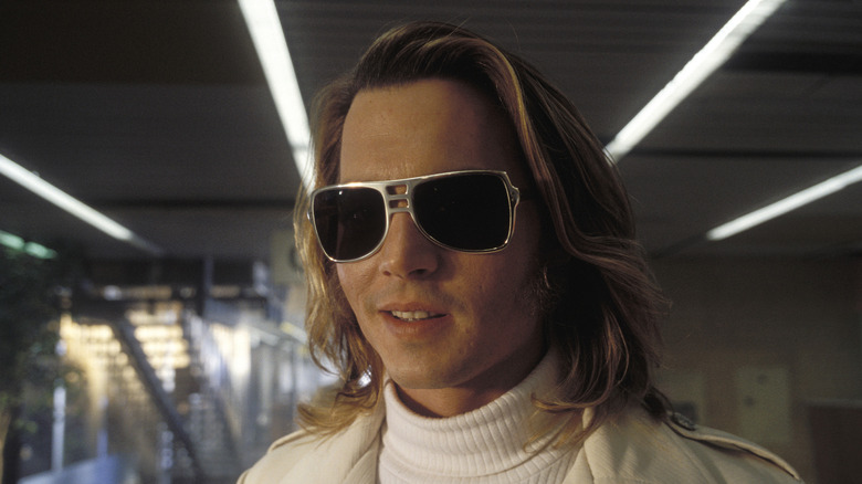 George Jung smiles in "Blow" (2001)