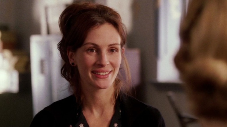 Katherine flashes a smile in "Mona Lisa Smile" (2003)