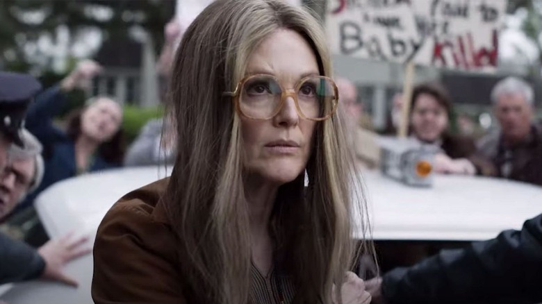 Gloria Steinem at a protest in "The Glorias" (2020)