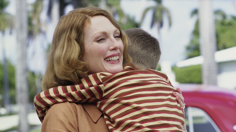 Laura embraces a child in "The Hours" (2002)