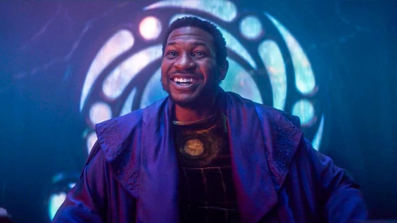 Jonathan Majors smiling