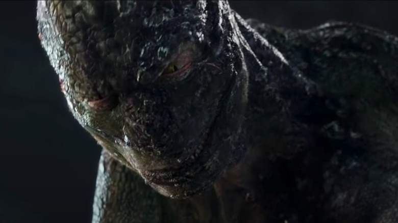 Lizard looks down in The Amazing Spider-Man