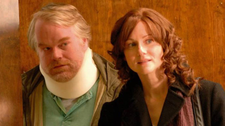 Laura Linney and Philip Seymour Hoffman in The Savages