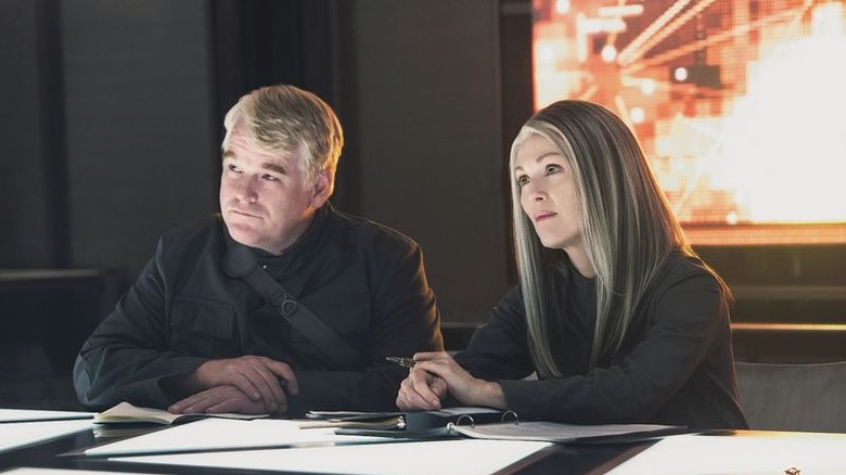 Philip Seymour Hoffman and Julianne Moore in Mockingjay Part 1