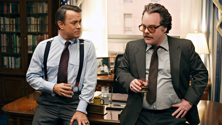 Tom Hanks and Philip Seymour Hoffman in Charlie Wilson's War