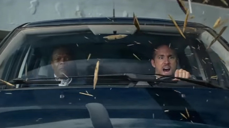 Samuel L. Jackson and Ryan Reynolds crash a car