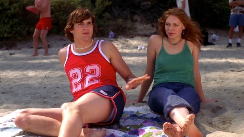 Donna and Kelso talking