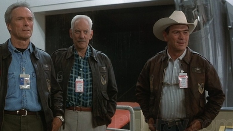 Clint Eastwood, Donald Sutherland, and Tommy Lee Jones joke around in Space Cowboys