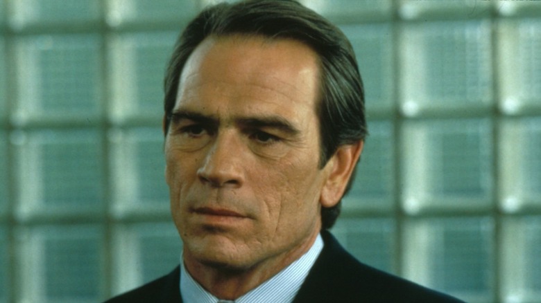 Tommy Lee Jones muses in The Client