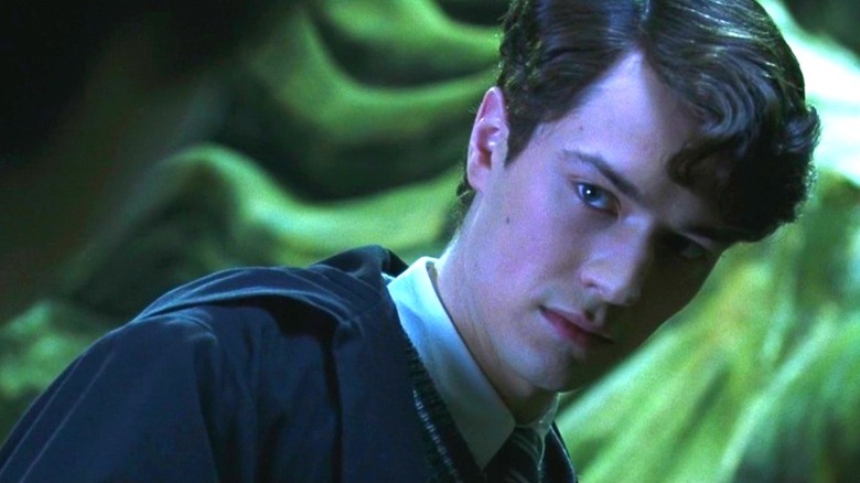 Tom Marvolo Riddle looking towards the side